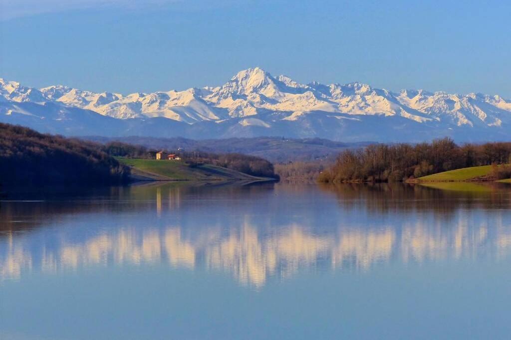 Gîte en pleine nature proche du lac de la Gimone Saint-Blancard Extérieur photo